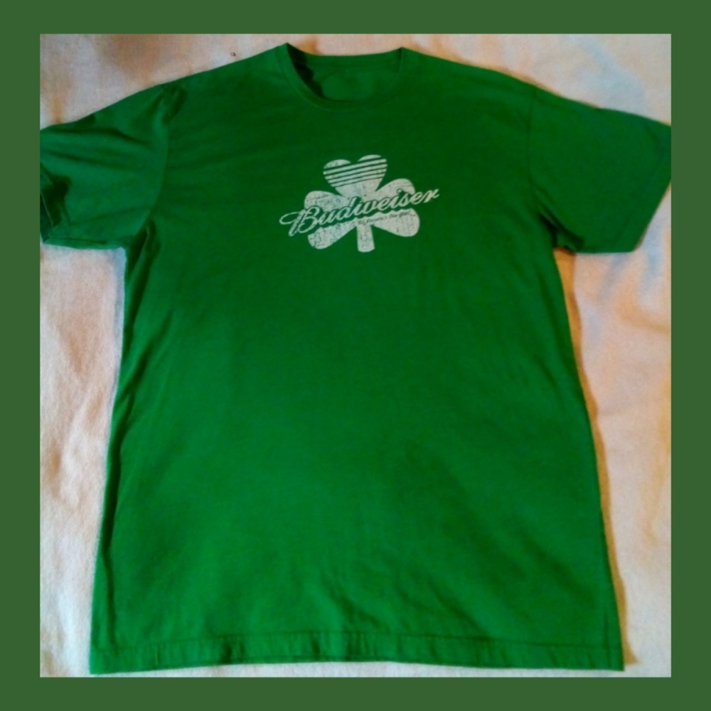 BUDWEISER ST PATRICK'S DAY MENS VINTAGE 2011 SIZE LARGE LIKE NEW T-SHIRT
